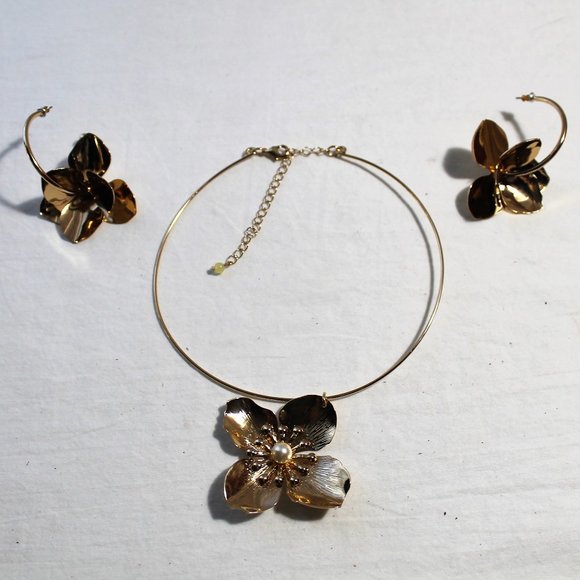 Avon Hawaiian Flower Choker & Hoop Earrings - Picture 1 of 8